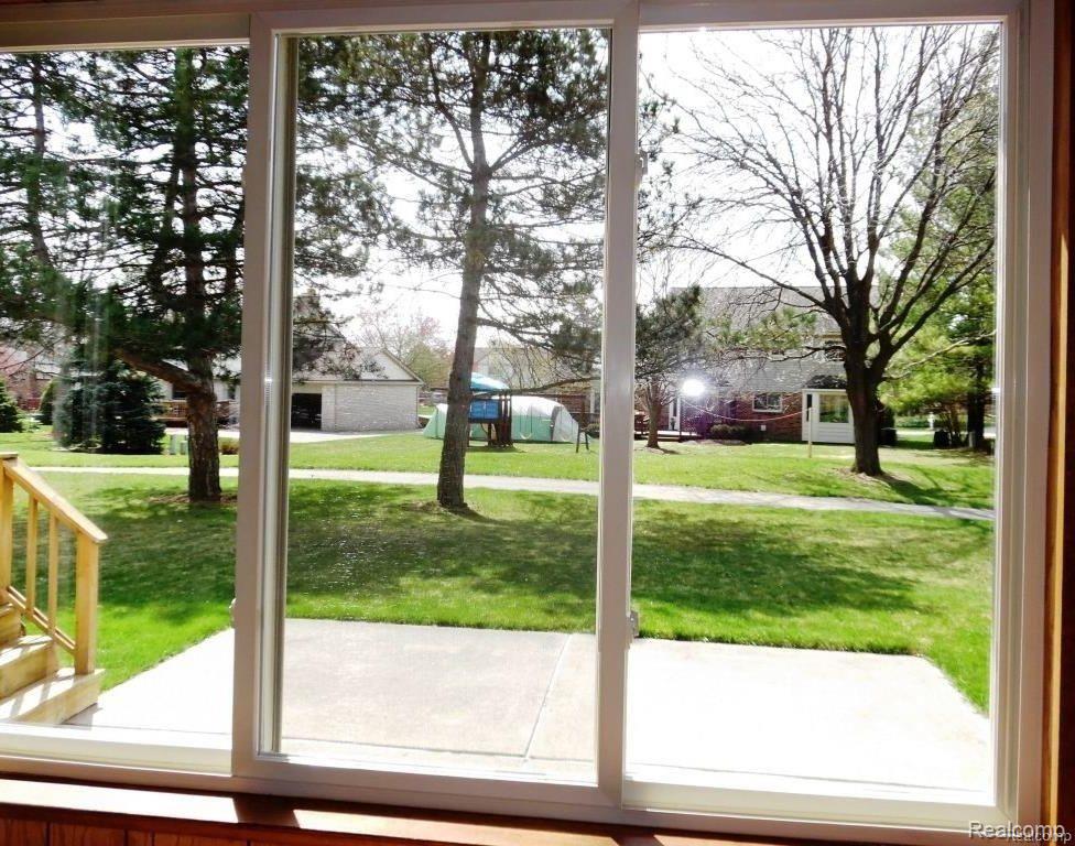 720 SHELLEY Drive, Rochester Hills, MI 48307 — Photo 15