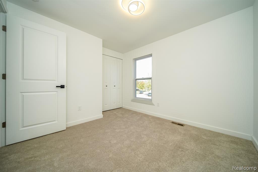 45293 Heatherwoode Lane, Macomb, MI 48044 — Photo 41
