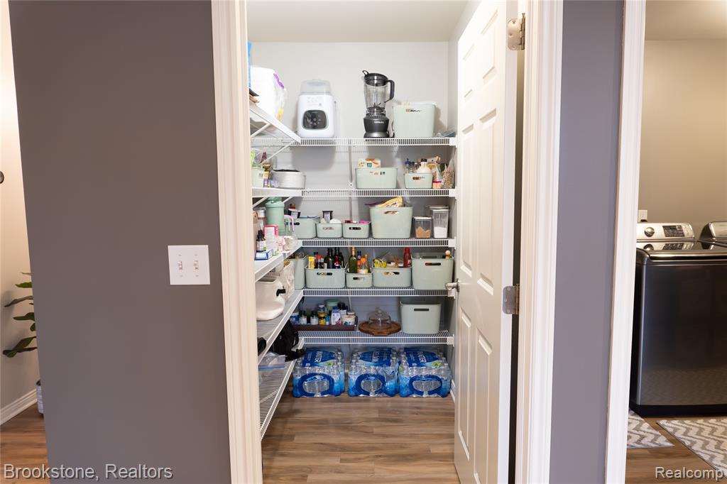 7852 Marie Drive, 86, Shelby Twp, MI 48316 — Photo 6