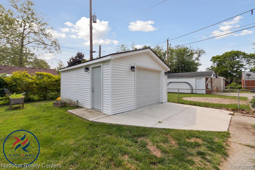 9036 Nathaline, Redford, MI 48239 — Photo 36