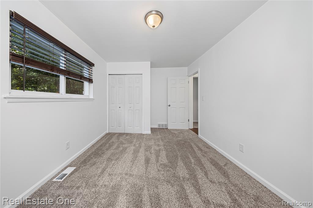 4296 Frazho Road, Warren, MI 48091 — Photo 15
