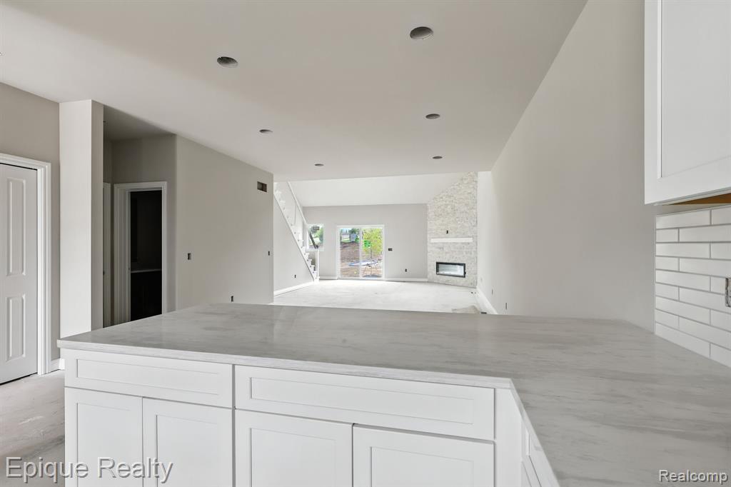 600 Cornerstone Drive, Oxford, MI 48371 — Photo 5