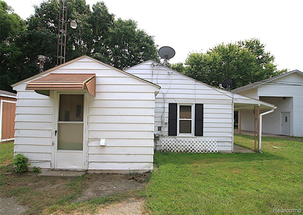 5964 Kader Drive, Flint, MI 48506 — Photo 5