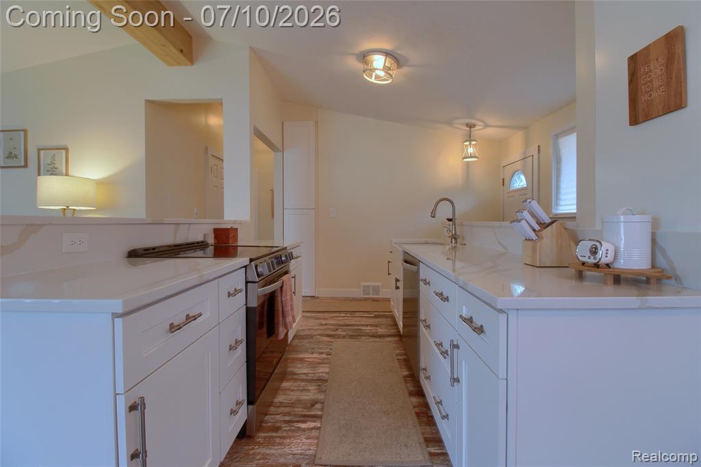 8134 Melvin Avenue, Westland, MI — Photo 13