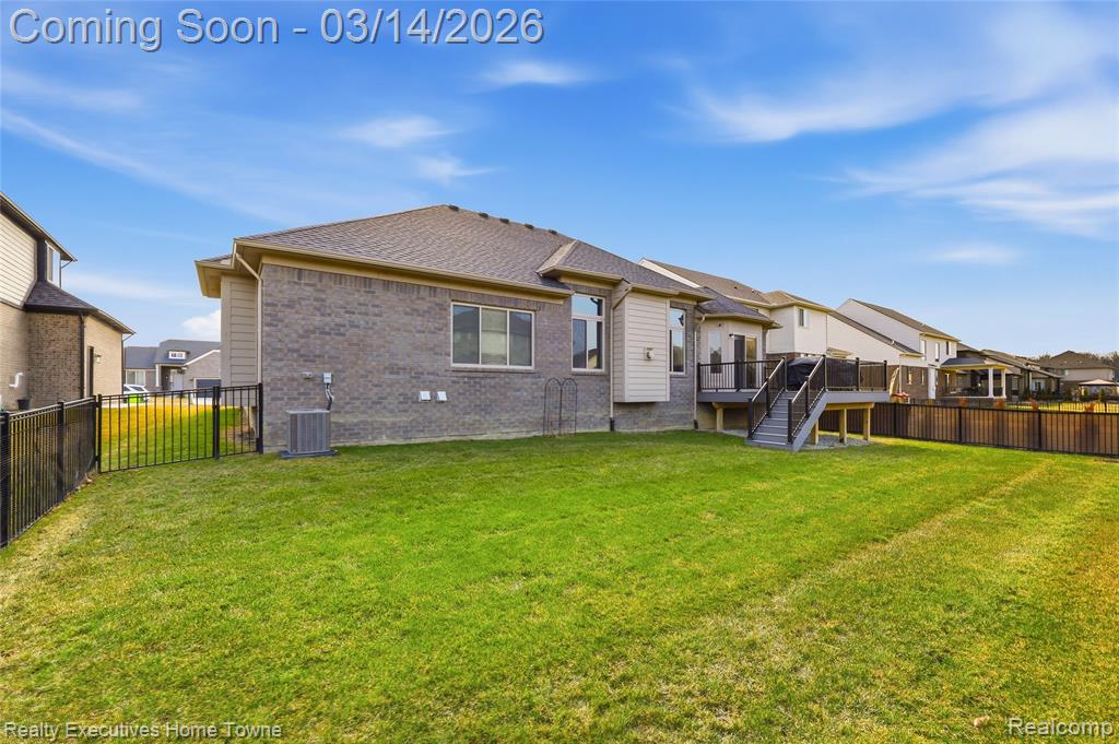 24655 Brookshire Drive, Macomb, MI 48042 — Photo 33