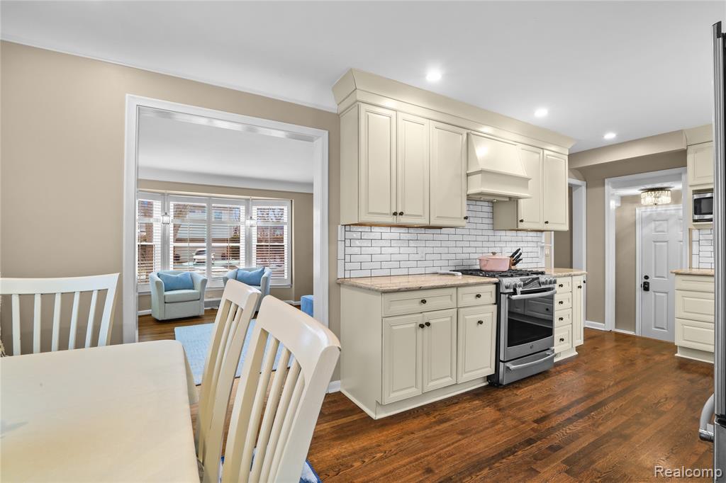 407 Moran Road, Grosse Pointe Farms, MI 48236 — Photo 11