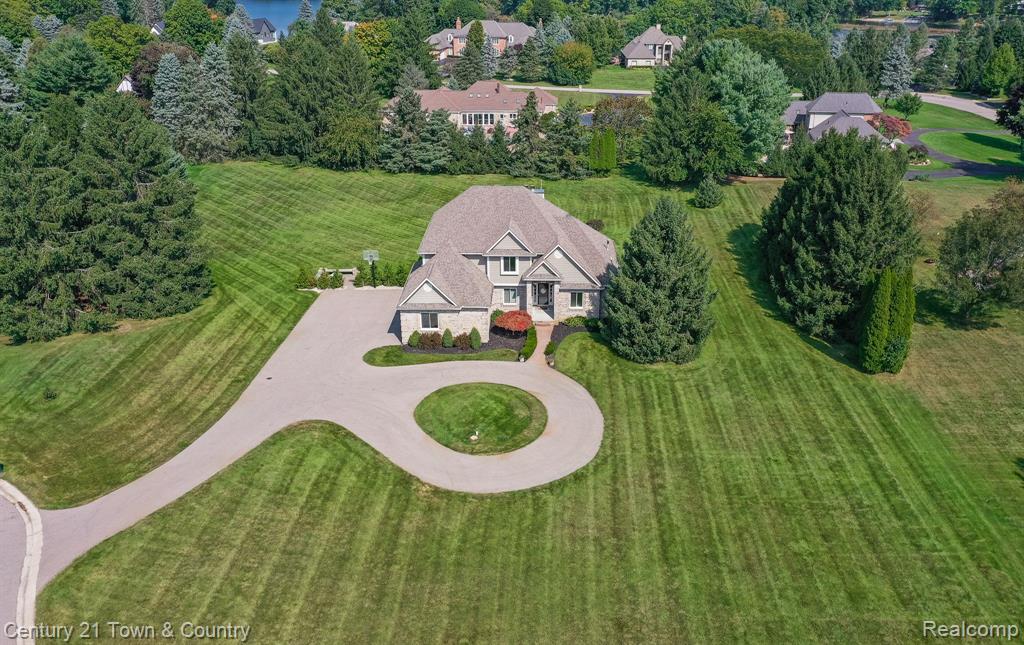 914 SHREWSBURY Drive, Clarkston, MI 48348 — Photo 57