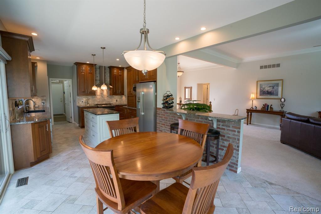 4870 DORAL Drive, Ann Arbor, MI 48108 — Photo 18