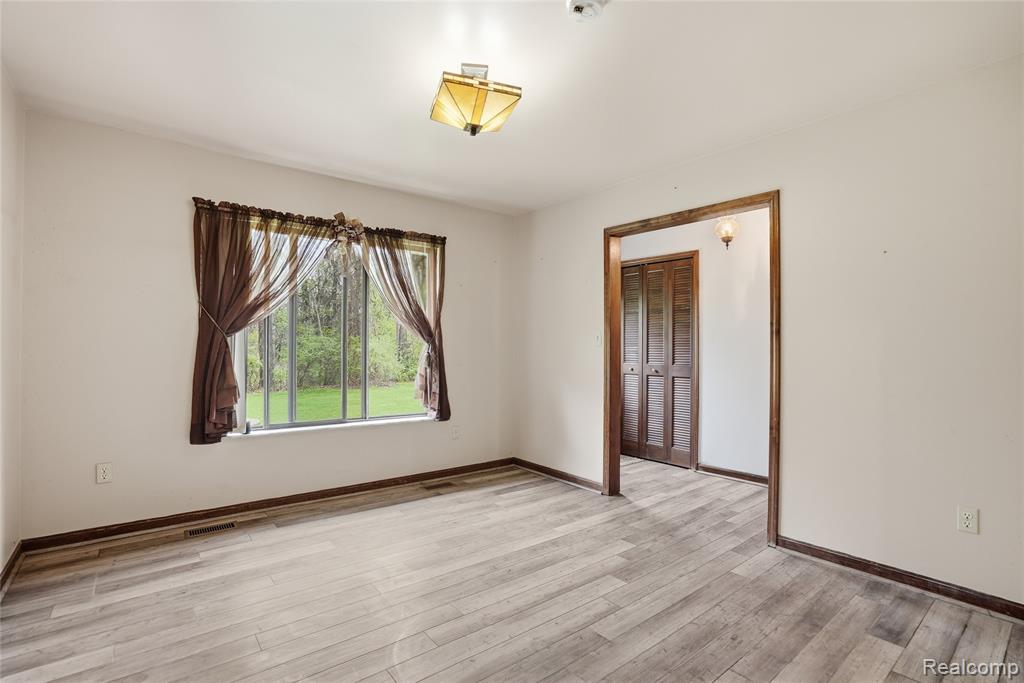 1525 E Dawson Road, Milford, MI 48381 — Photo 30
