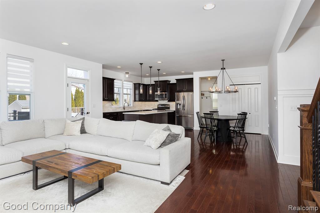 707 GOLF Avenue, Royal Oak, MI 48073 — Photo 11