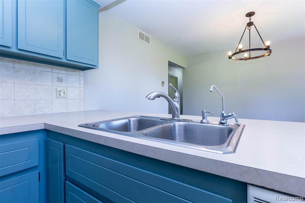 2875 Auten Road, Ortonville, MI 48462 — Photo 12