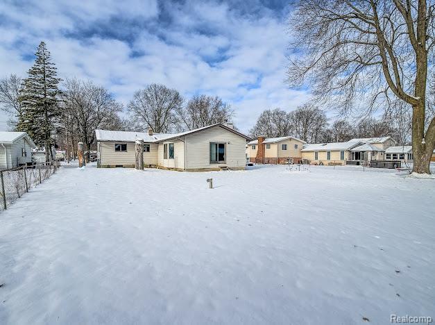 4445 Dixon Drive W, Swartz Creek, MI 48473 — Photo 4