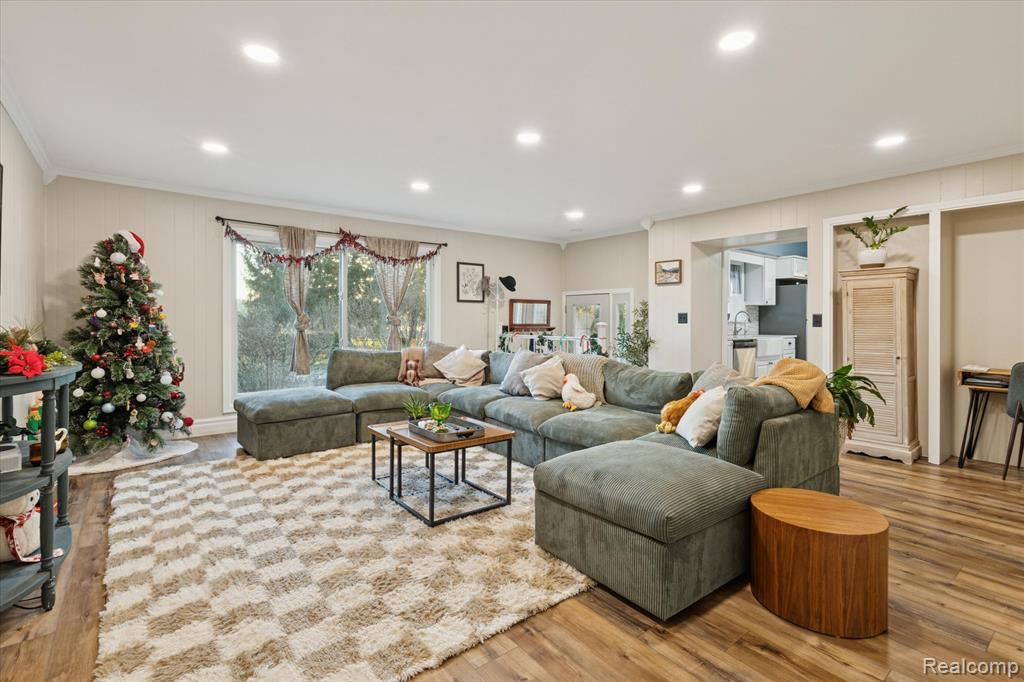 2037 128th Avenue, Hopkins, MI 49328 — Photo 2