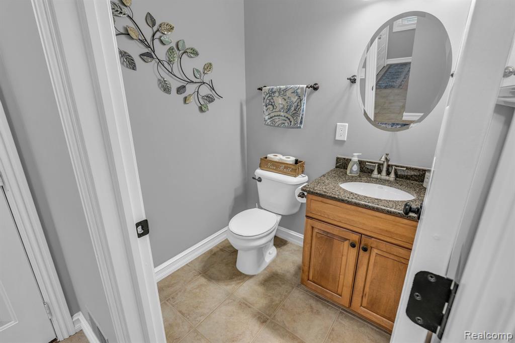 47609 BUCCI Ct. Court, Macomb, MI 48044 — Photo 9