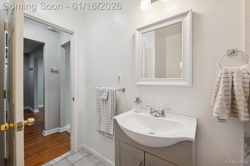 537 Andresen Court, Hazel Park, MI 48030 — Photo 22