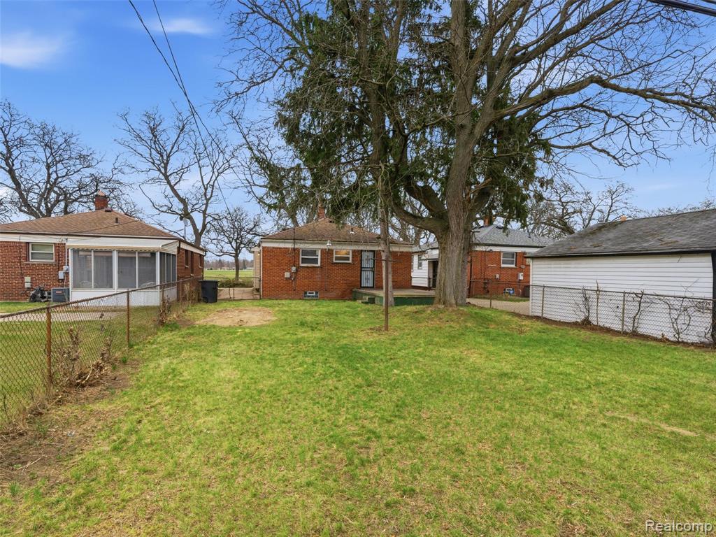 20271 Grandville Avenue, Detroit, MI 48219 — Photo 20