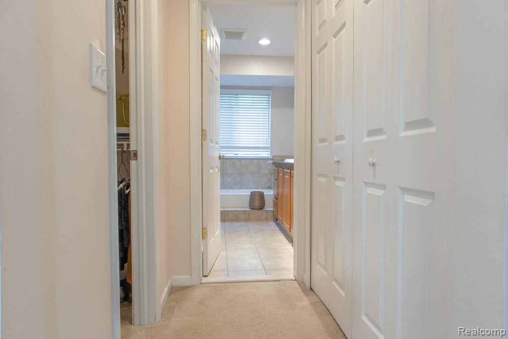 37284 BRENTWOOD Circle, Farmington Hills, MI 48331 — Photo 19
