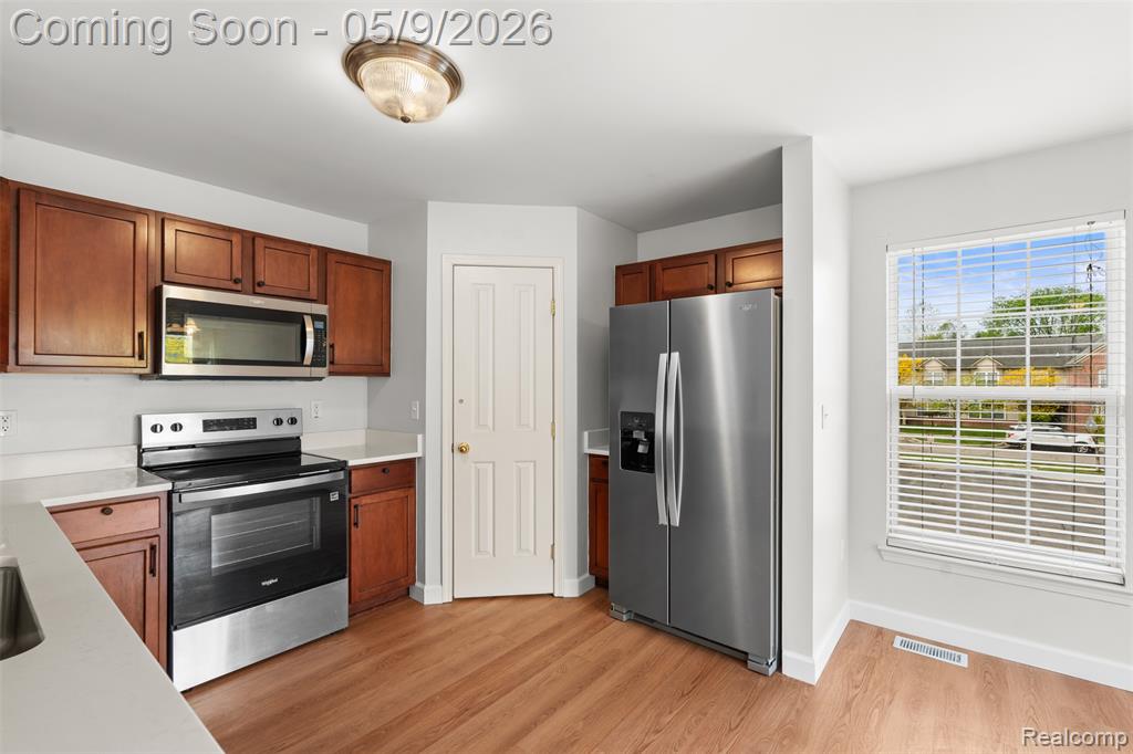 47708 Ormskirk Drive, Canton, MI 48188 — Photo 12