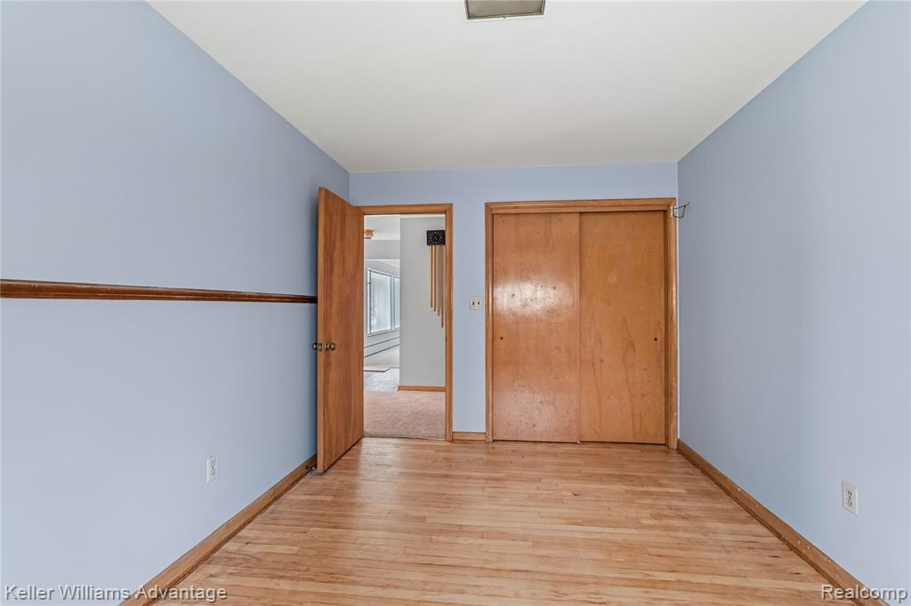 34550 Freedom Road, Farmington, MI 48335 — Photo 26