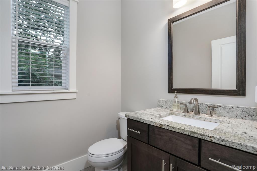 406 N Altadena Avenue, Royal Oak, MI 48067 — Photo 14