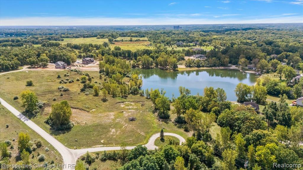 5664 Stone Valley Drive, Ann Arbor, MI 48105 — Photo 12