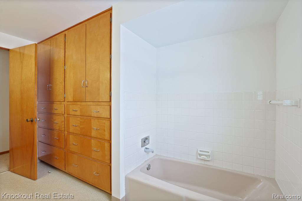 1105 S Mueller Road, Saginaw, MI 48601 — Photo 37