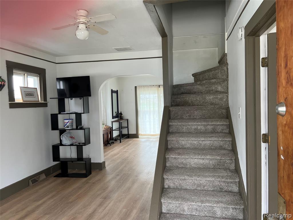 7352 Dale, Center Line, MI 48015 — Photo 3