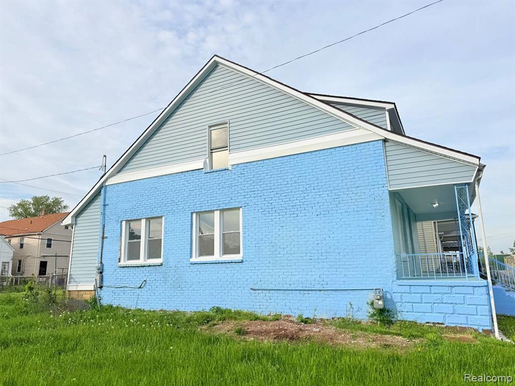 5041 Edwin Street, Hamtramck, MI 48212 — Photo 3
