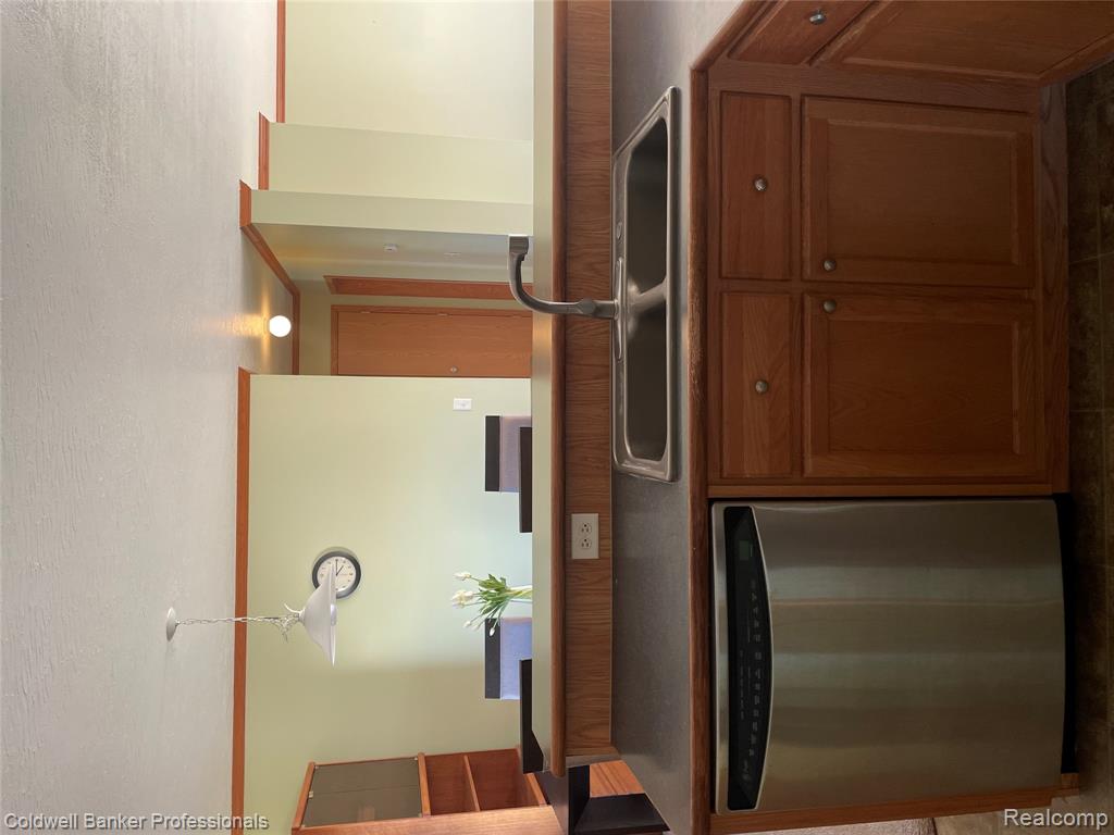 2679 Manatee Court, Lapeer, MI 48446 — Photo 11