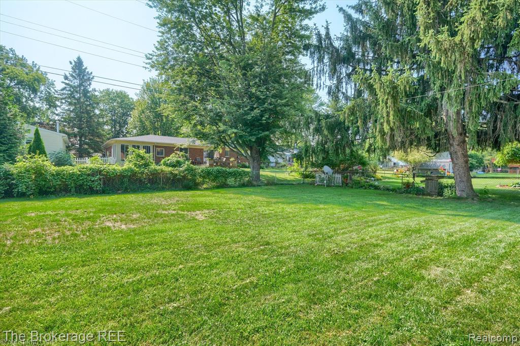 744 W Chelsea Circle, Davison, MI 48423 — Photo 3