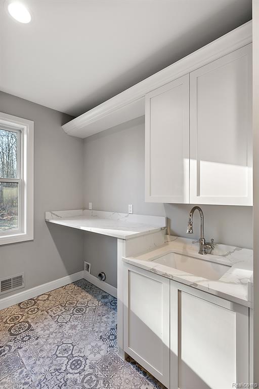 2280 Heidi Drive, Oxford, MI 48370 — Photo 24