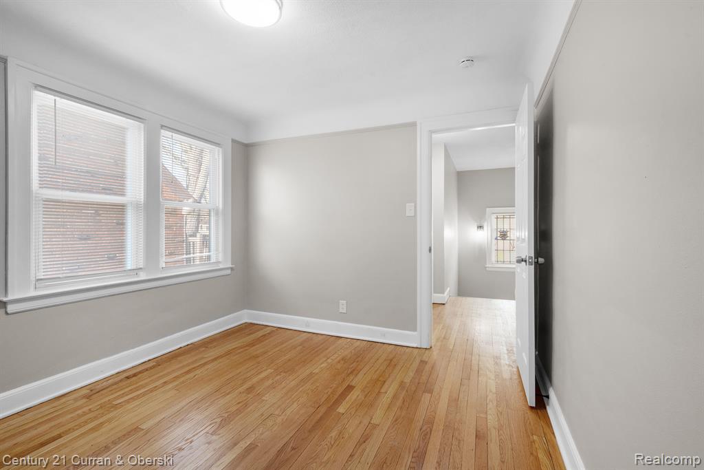 5026 KENSINGTON Avenue, Detroit, MI 48224 — Photo 22