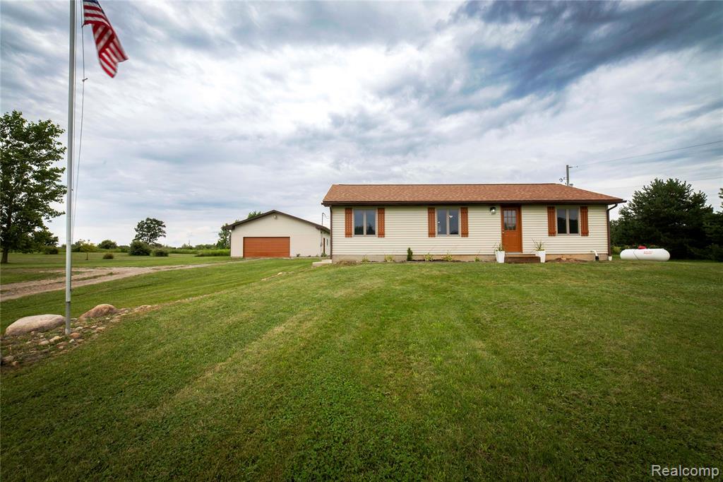 8410 Smith Road, Gaines Vlg, MI 48436 — front exterior