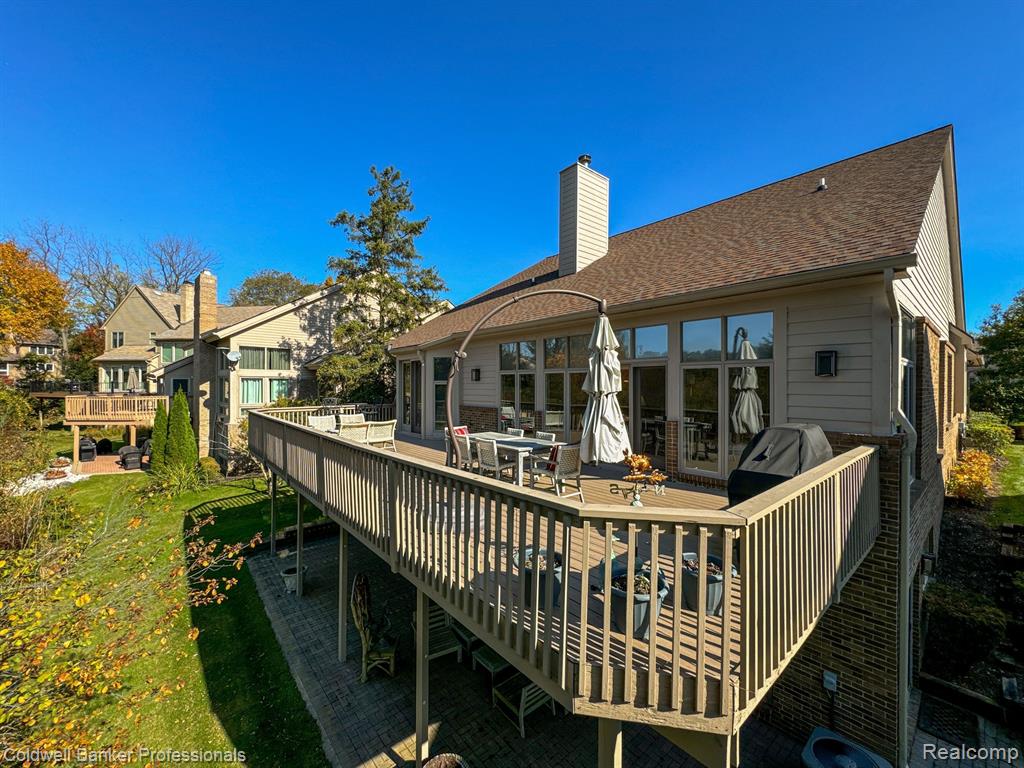 5040 OAKBROOKE Drive, West Bloomfield, MI 48323 — Photo 28