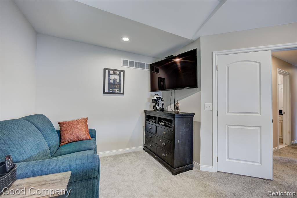68 FAIRWOOD Street, Ferndale, MI 48220 — Photo 34