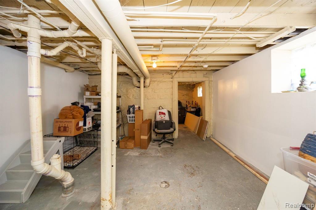 569 CLEOPHUS Parkway, Lincoln Park, MI 48146 — Photo 30