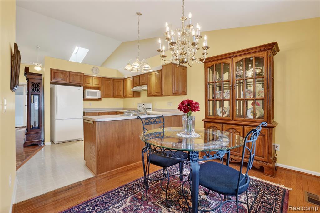 174 Addison Circle, 19, Fowlerville, MI 48836 — Photo 5