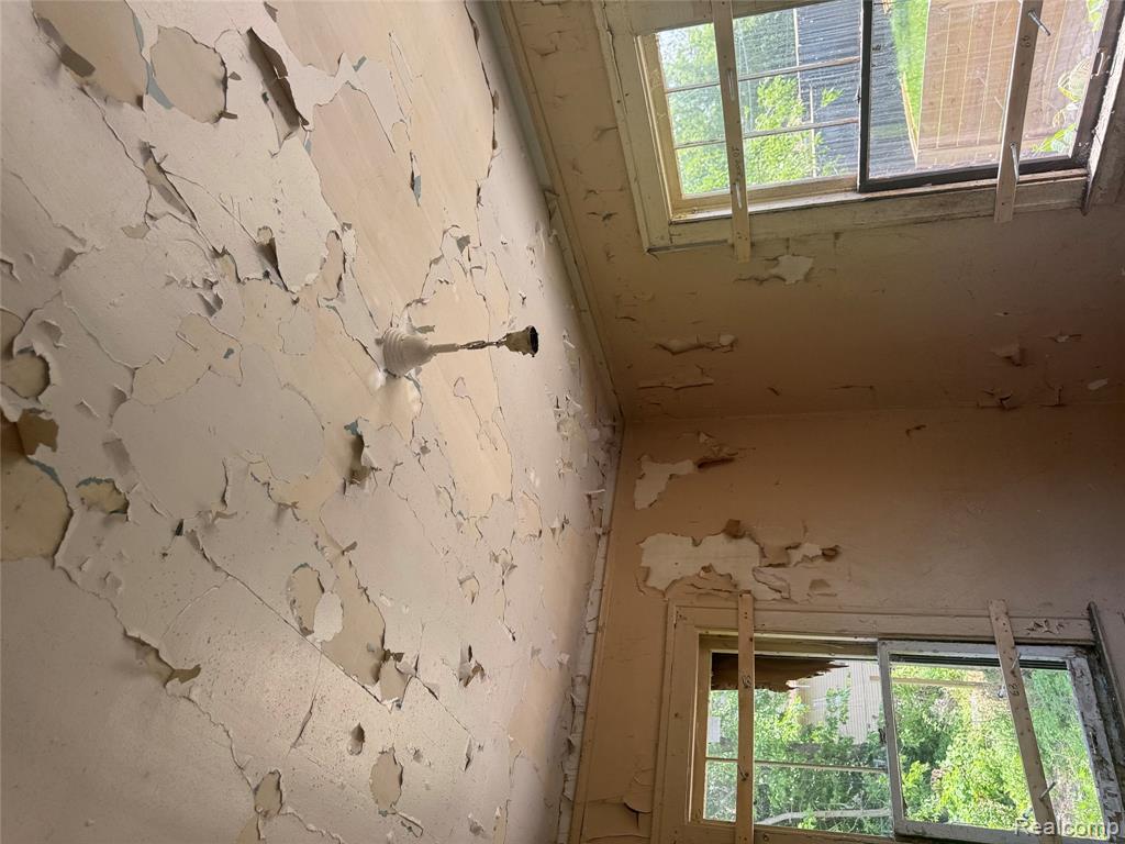926 Navahoe Street, Detroit, MI 48215 — Photo 13