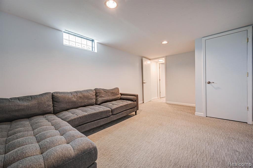 19824 IRONGATE, Northville, MI 48167 — Photo 38