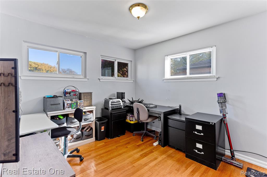 9864 Fox Avenue W, Allen Park, MI 48101 — Photo 14