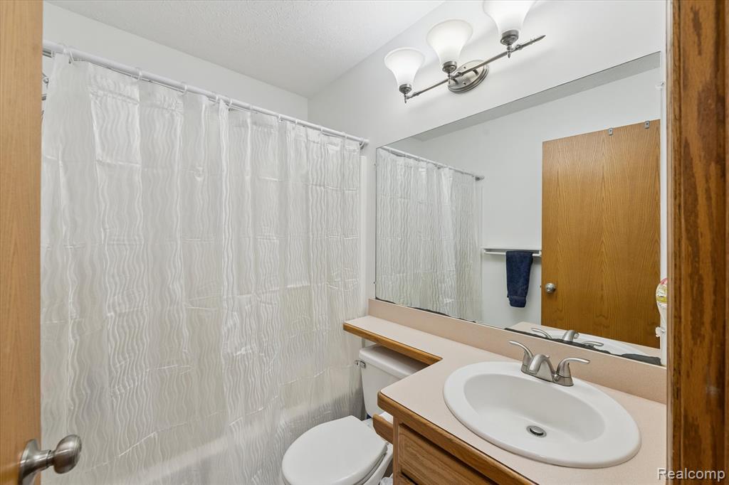 13399 Jennifer Drive, Perry, MI 48872 — Photo 23