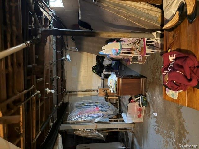 8426 Auburn Street, Detroit, MI 48228 — Photo 2