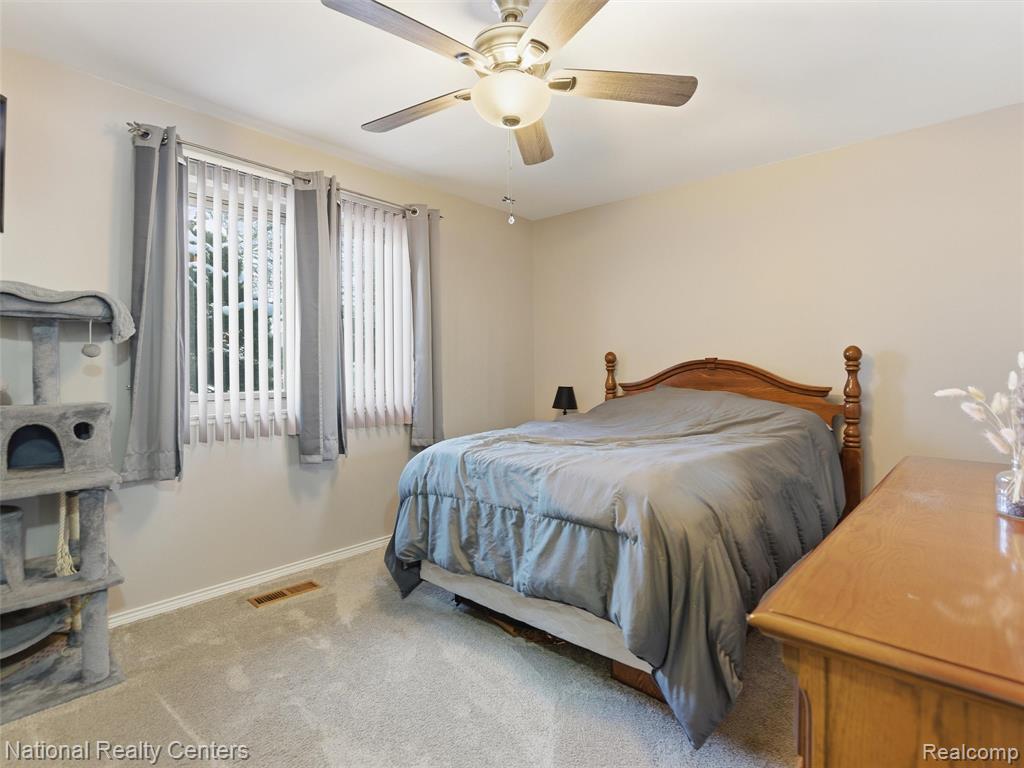 5470 Jamestown Road, Utica, MI 48317 — Photo 26