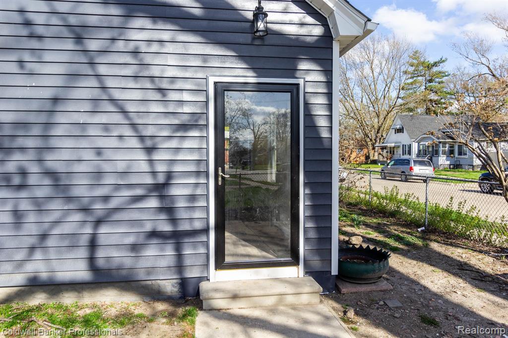 8237 PACKARD Avenue, Warren, MI 48089 — Photo 3