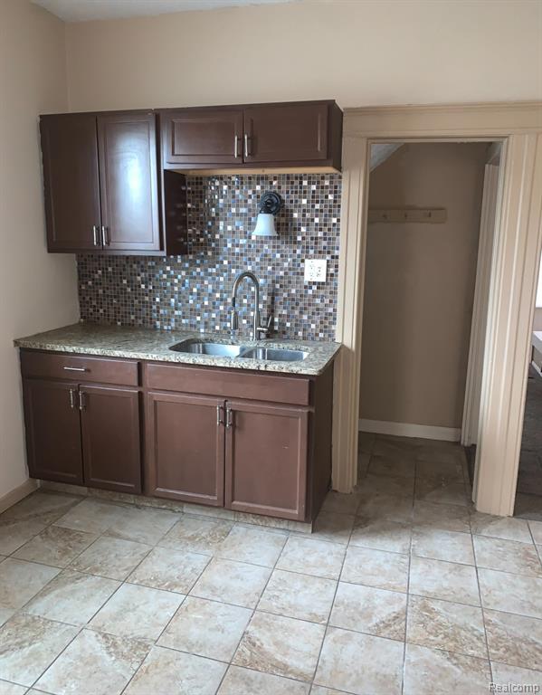 6176 Wabash Street, Detroit, MI 48208 — Photo 9