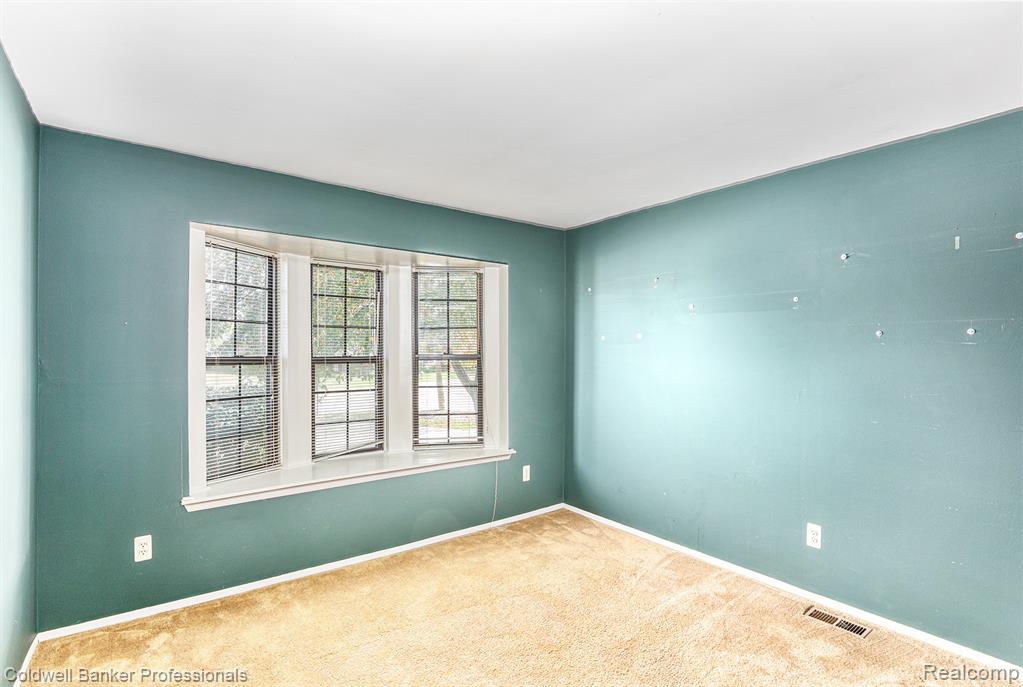 57295 Beaconsfield Road, Washington, MI — Photo 12