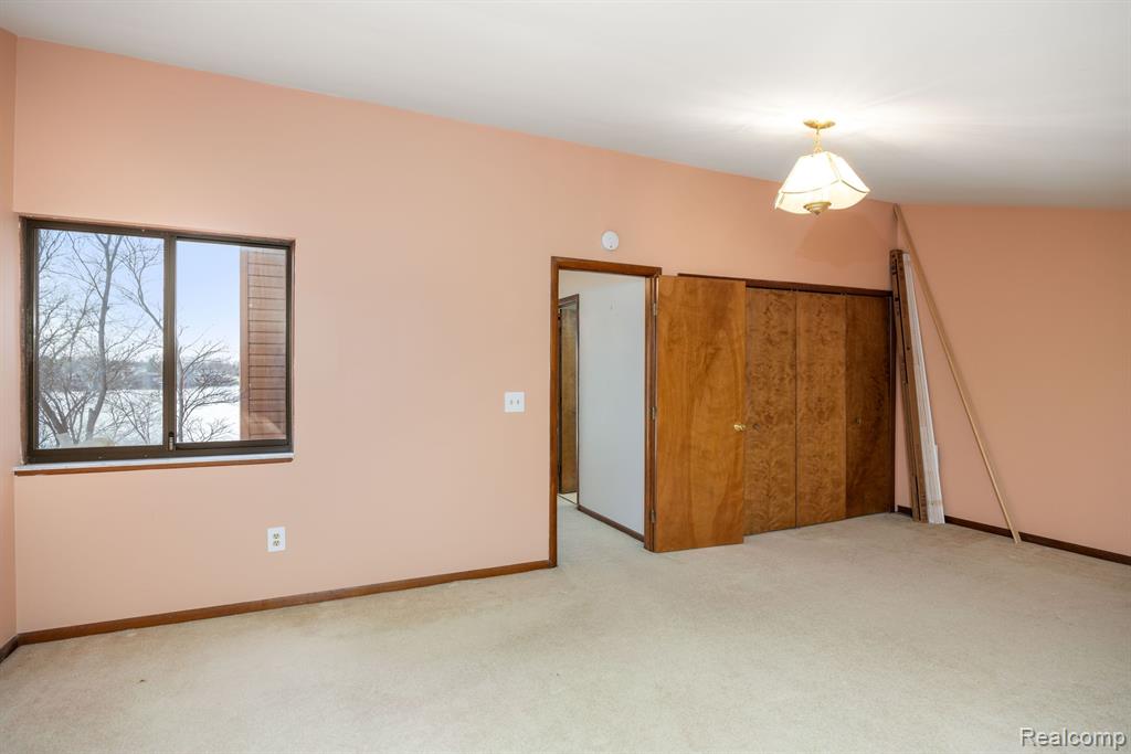 48041 BAYSHORE Drive, Belleville, MI 48111 — Photo 27