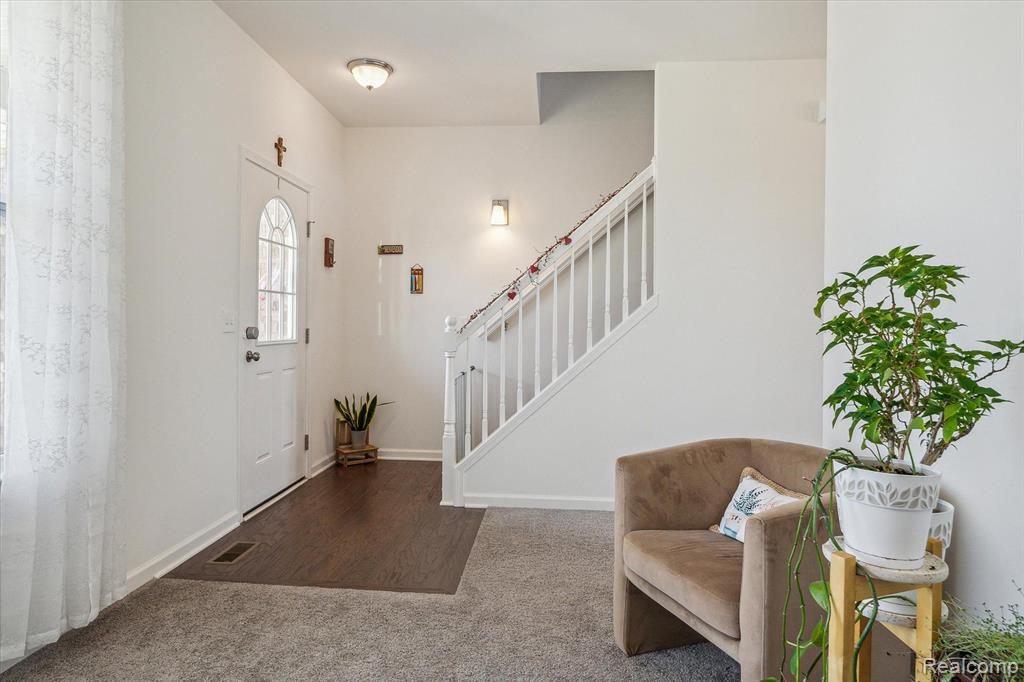 51177 MAPLE LEAF Drive, Macomb, MI 48042 — Photo 8