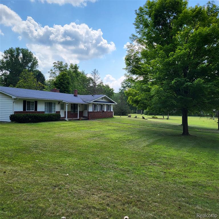 5060 Pinecone Drive, Lapeer, MI 48446 — Photo 25