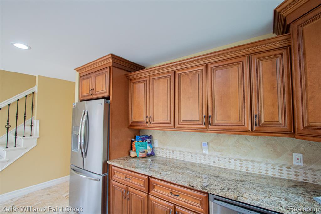 4831 Homestead Drive, Sterling Heights, MI 48314 — Photo 16
